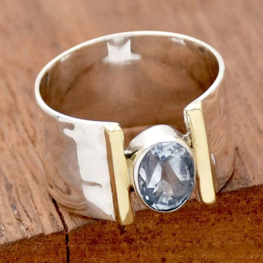 Elegant Retro White Cubic Zirconia Silver Plated Ring