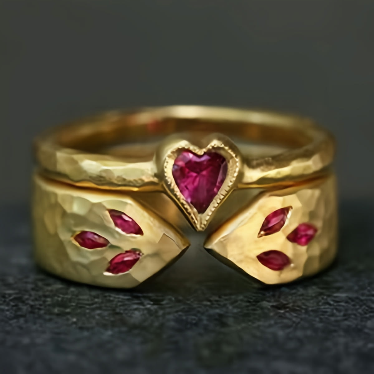 Vintage Two Tone Patterned Heart Spinner Ring