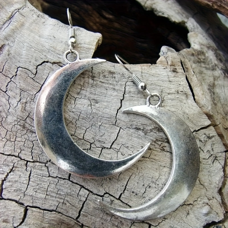 Vintage Retro Silver Plated Moon Design Drop Earrings