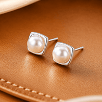 Freshwater Pearl Earrings