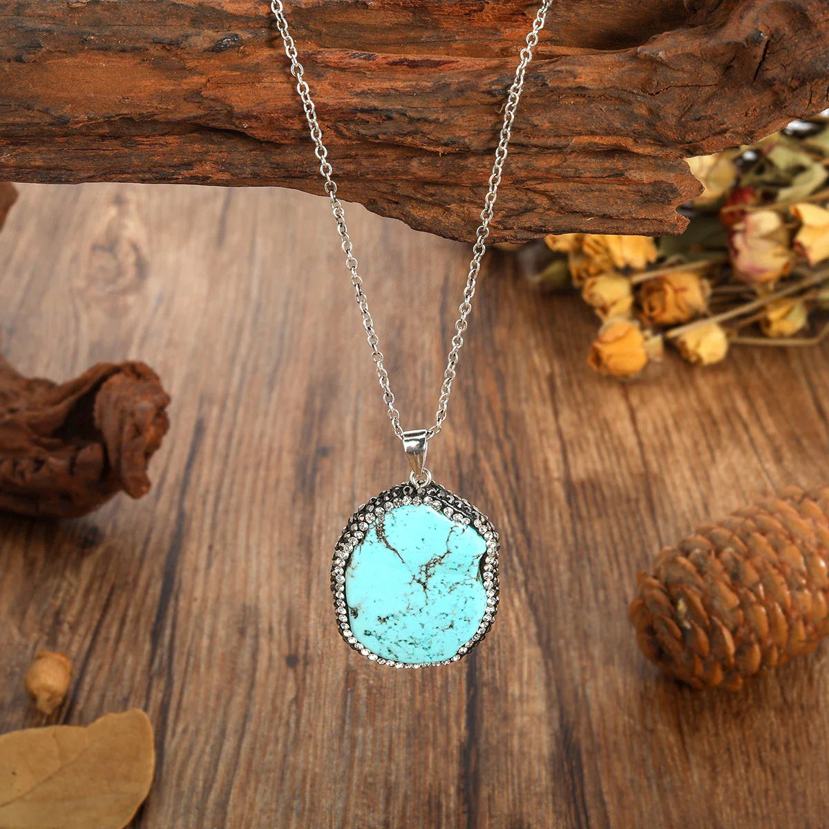 Vintage Bohemian Oval Malachite Turquoise Pendant Necklace