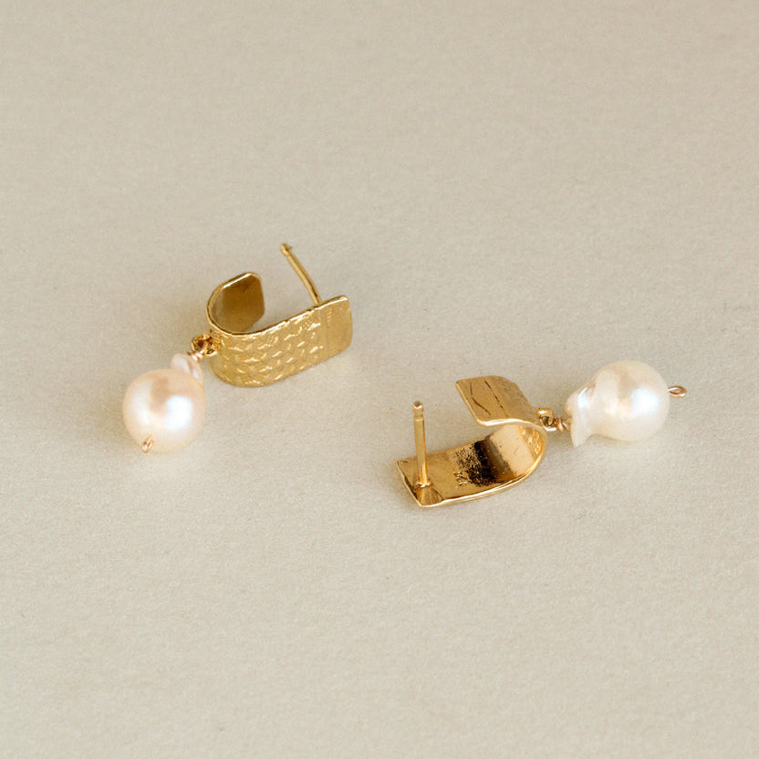 Vintage Gold Plated & Pearl Earrings