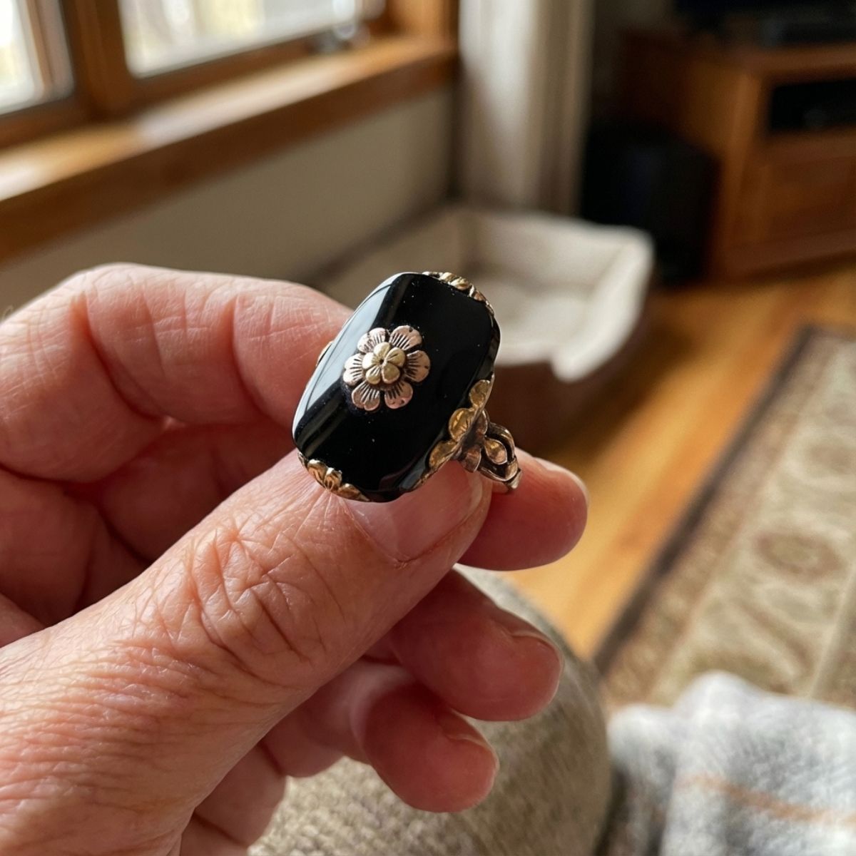 Vintage Victorian Style Black Stone Floral Gold Accent Ring