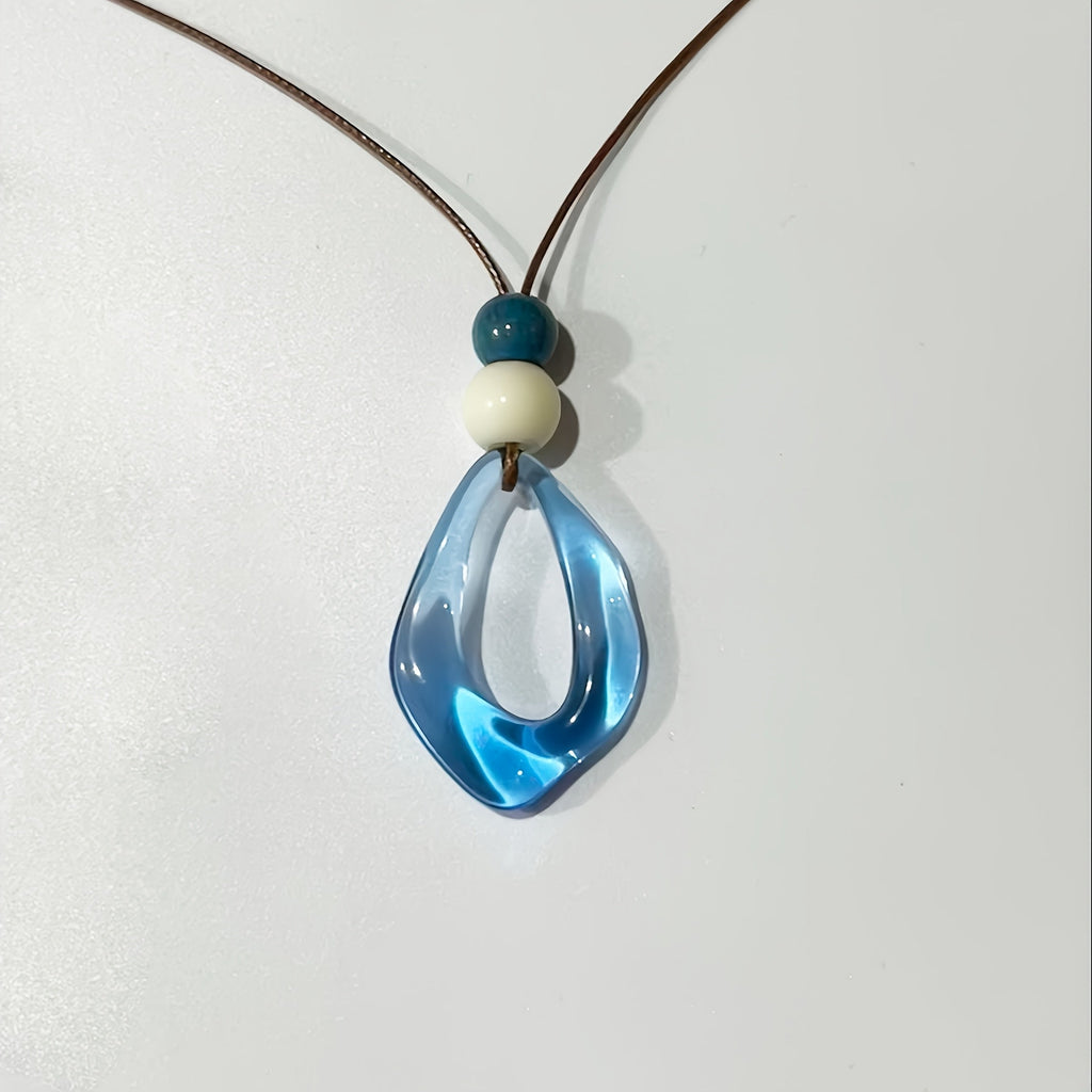 Vintage Irregular Shaped Teardrop Resin Pendant Necklace