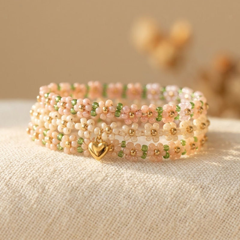 Daisy Heart Golden Bracelet Pack