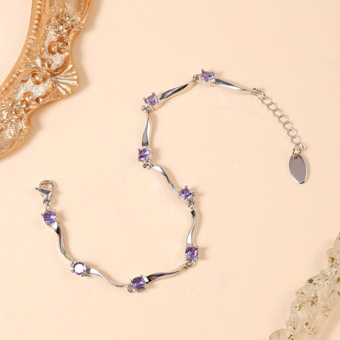 Elegant Wavy Purple Synthetic Zirconia Bracelet