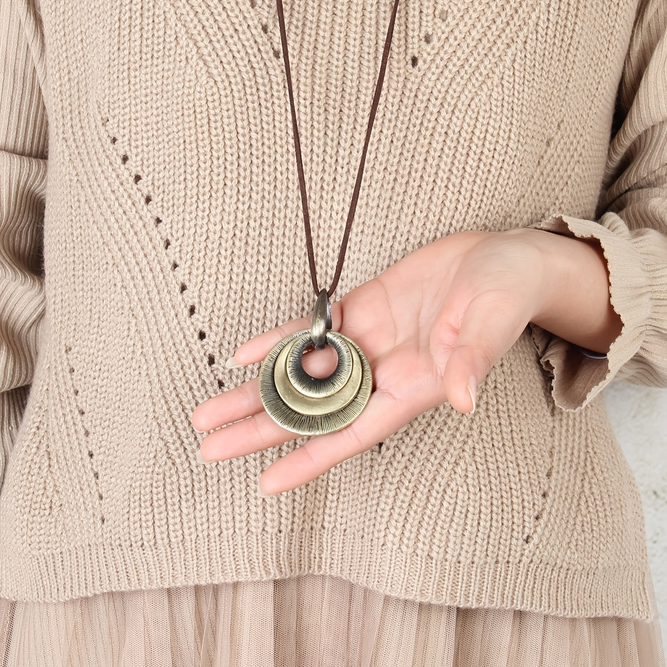 Vintage Style Layered Zinc Alloy Disc Long Pendant Necklace