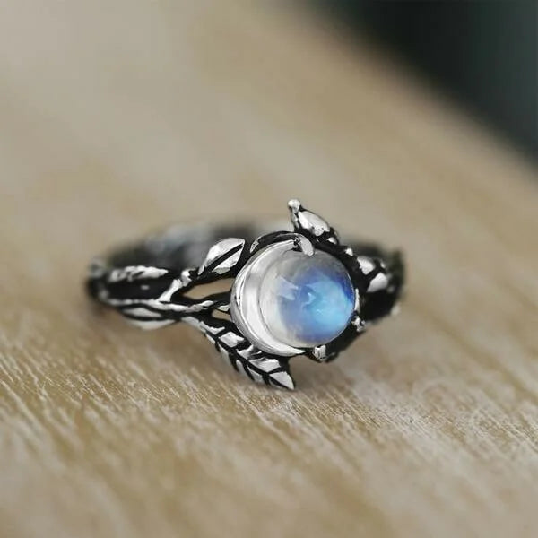 Elisabeth Moonstone Ring