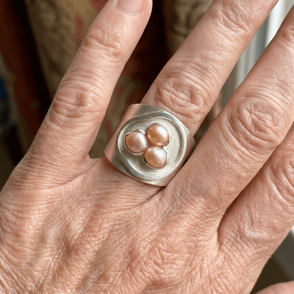 Vintage Silver Pearl Nest Ring
