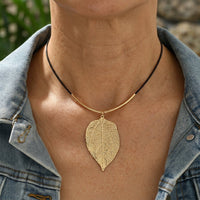 Stylish Elegant Necklace Texture