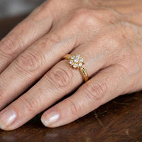Flower Zirconia Ring