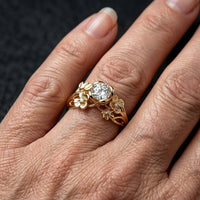 Exquisite Inlay Synthetic Zirconia Flower Ring