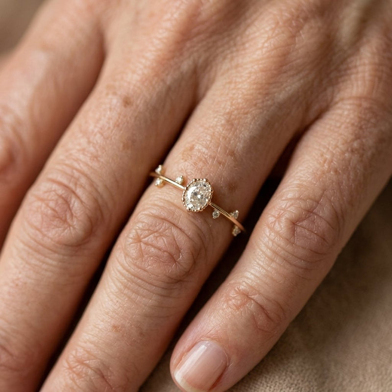 Inlaid Zirconia Outfits Copper Tone Ring