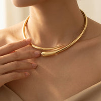 Minimalist Gold Spiral Loop Necklace