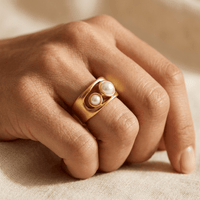 Elegant Gold Pearl Oval Ring