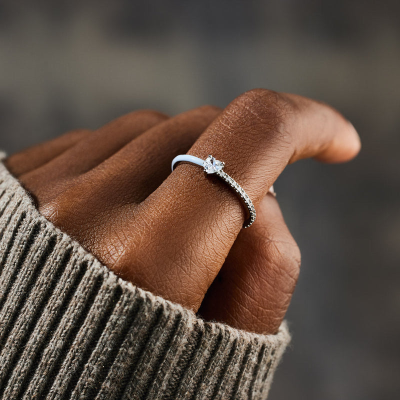 Timeless Heart-Cut Half Enamel Ring